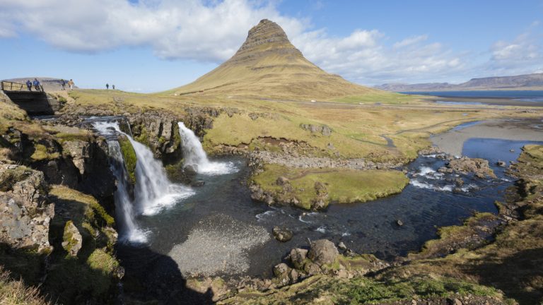 Iceland_Grundarfj_r_ur_Kirkjufell_HX_46808_Photo_Timo_Heinz