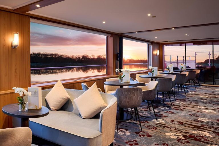 MS_SWISS_SPLENDOR_lounge_c_Thurgau_Travel MS_SWISS_SPLENDOR_lounge_c_Thurgau_Travel