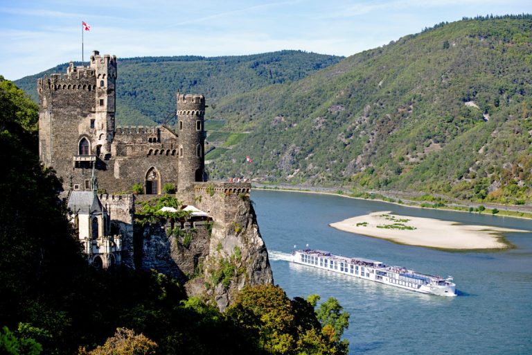 Riverside through the Rhine