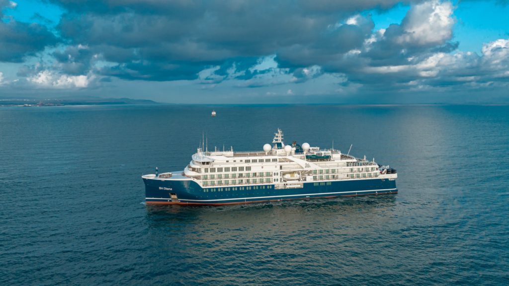 swan-hellenic-launches-an-initiative-against-lionfish