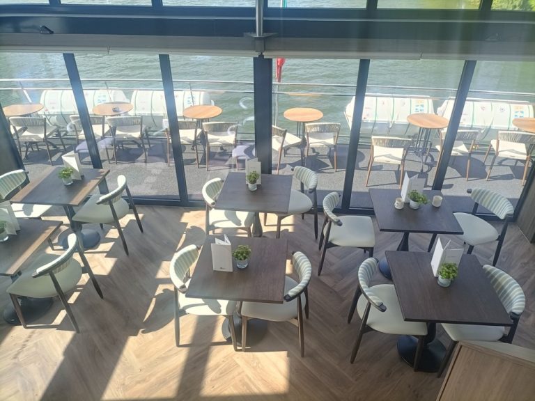Riviera Rose - Rio Restaurant