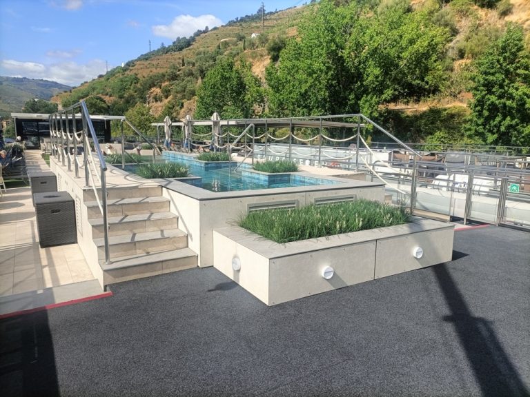 Riviera Rose Sun deck
