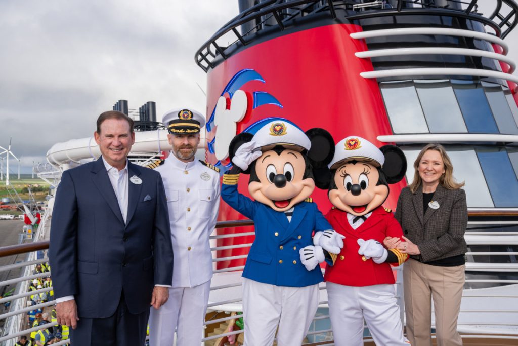 meyer-werft-entrega-el-nuevo-barco-de-la-flota-disney