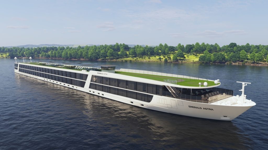 Scenic Group feiert den Stapellauf der Emerald Astra