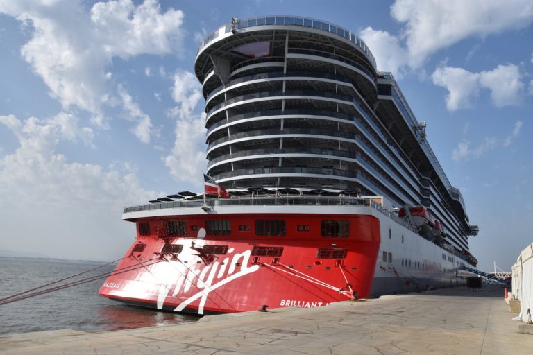 Brilliant Lady Exterior