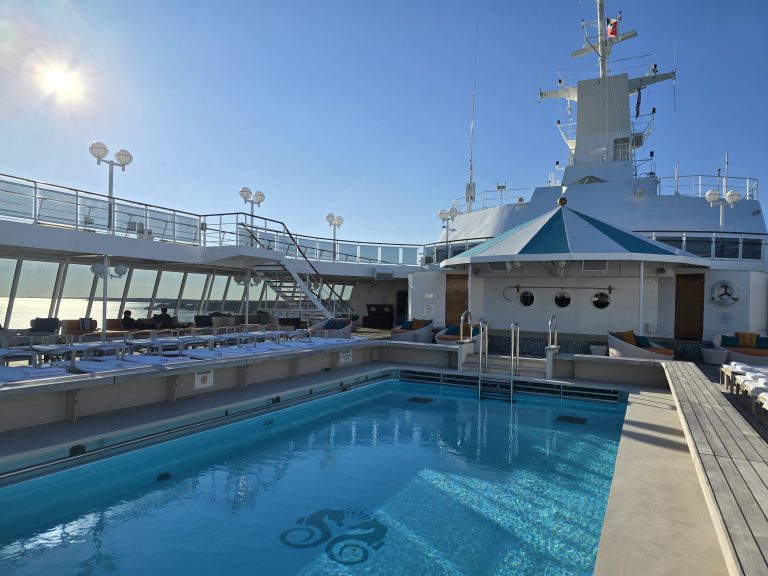 Crystal_Serenity_Seahorse_Pool Crystal_Serenity_Seahorse_Pool