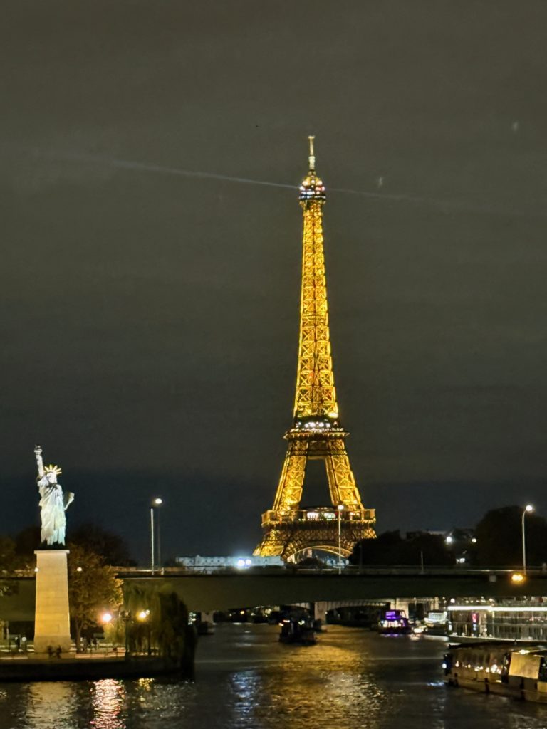 EIFFEL TOWER AND STATUE OF LIBERTY