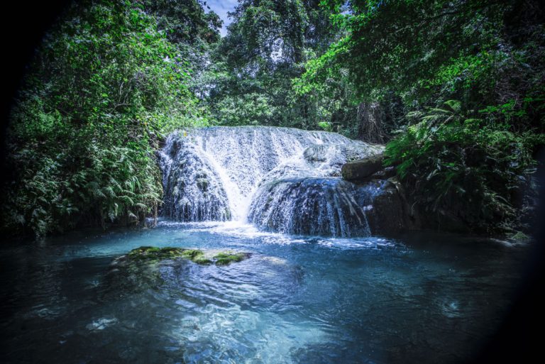 SE__Vanuatu_Waterfall_001