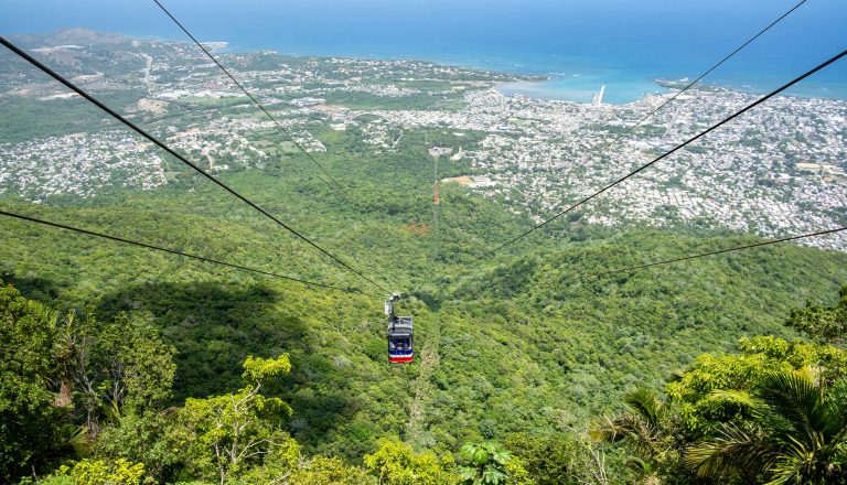 Tipical cableway in Puerto Plata Tipical cableway in Puerto Plata