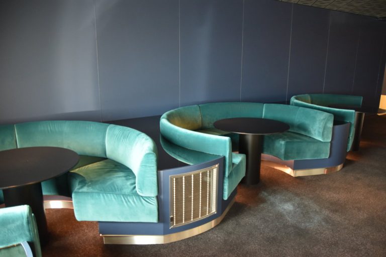 deck 06 - On the Rock