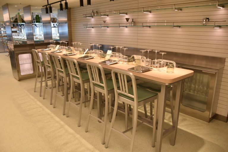 deck 06 - The Test Kitchen