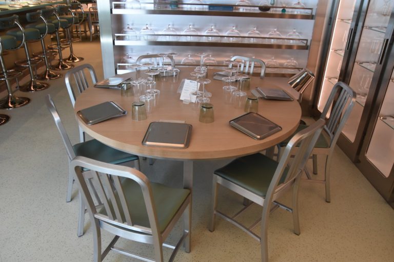 deck 06 - The Test Kitchen