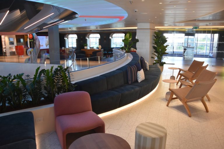 deck 07 - the roundabout