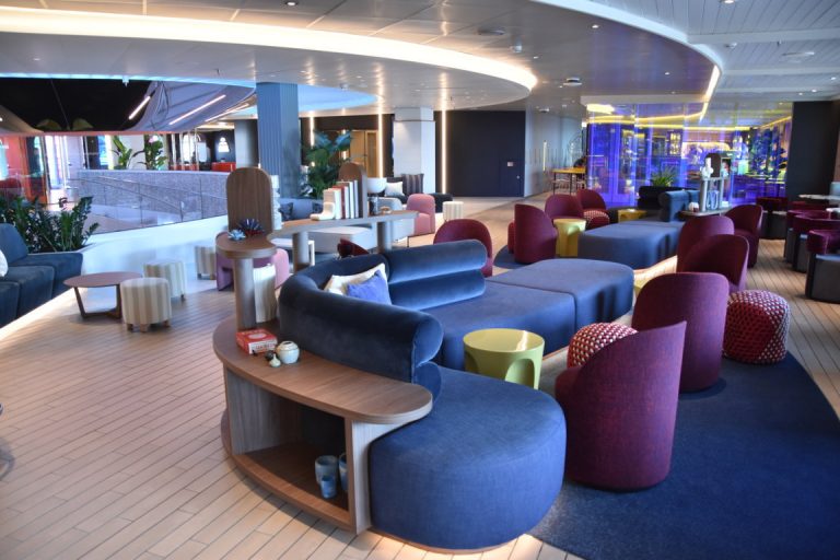 deck 07 - the roundabout