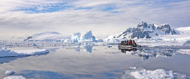 Hanusse-Bay-Zodiac-Antarctic-Peninsula-Scenic-Eclipse-I-Nacho-G-006-101S Hanusse-Bay-Zodiac-Antarctic-Peninsula-Scenic-Eclipse-I-Nacho-G-006-101S