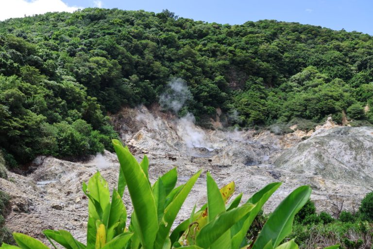 Sulphur Springs Drive-in-vulcano