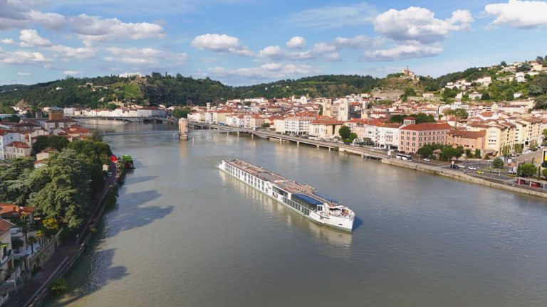 Riverside Ravel Vienne