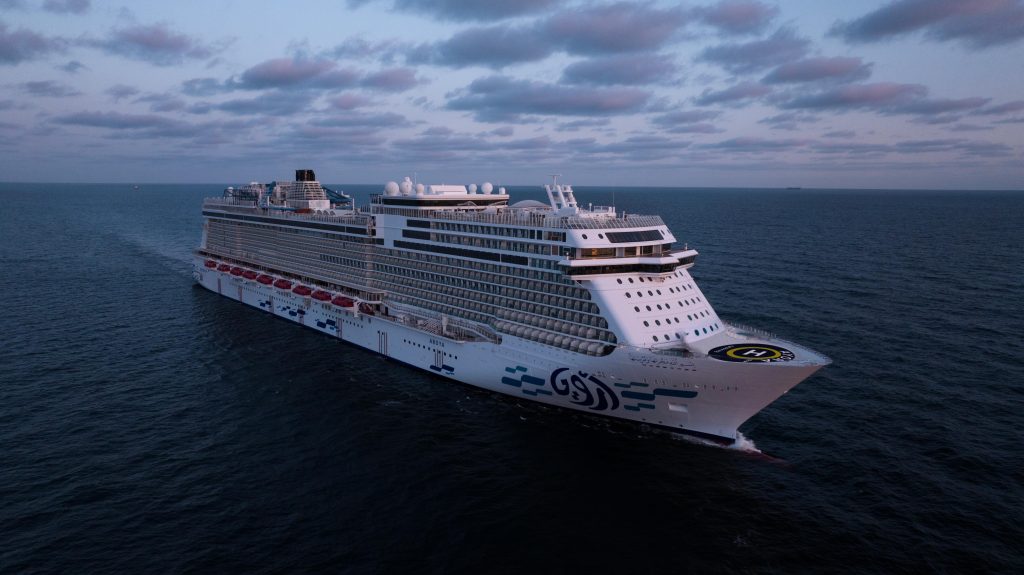 aroya-cruises-launches-its-arabian-gulf-season