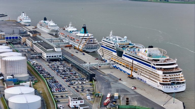 Bremerhaven Cruise Port Bremerhaven Cruise Port