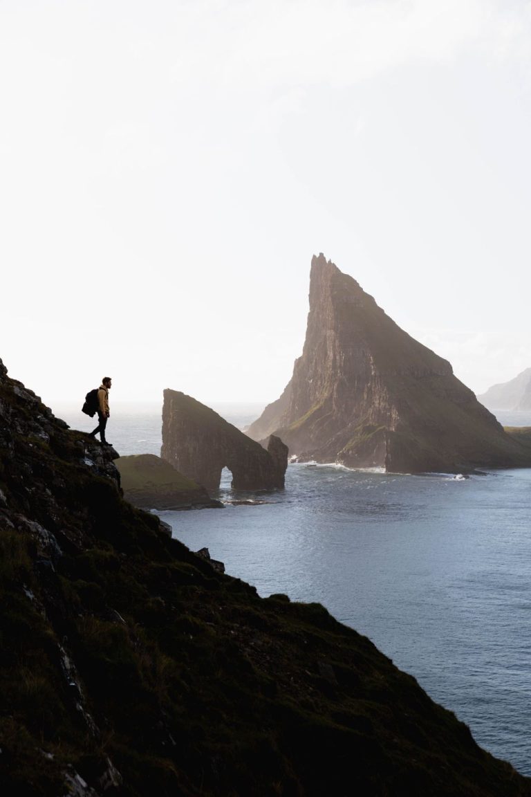 Hiking to Drangarnir Hiking to Drangarnir