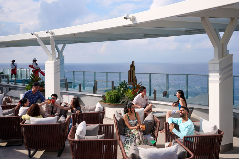 The Infinity Pool and Bar on the Disney Adventure