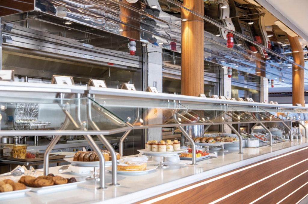 rssc-lancia-lesperienza-di-cena-informale-al-pool-grill