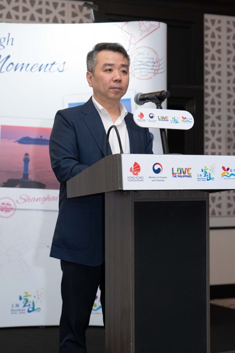 Mr.-Qi-Xin-Secretary-Party-Working-Committee-of-Youyilu-Sub-district-Baoshan-District