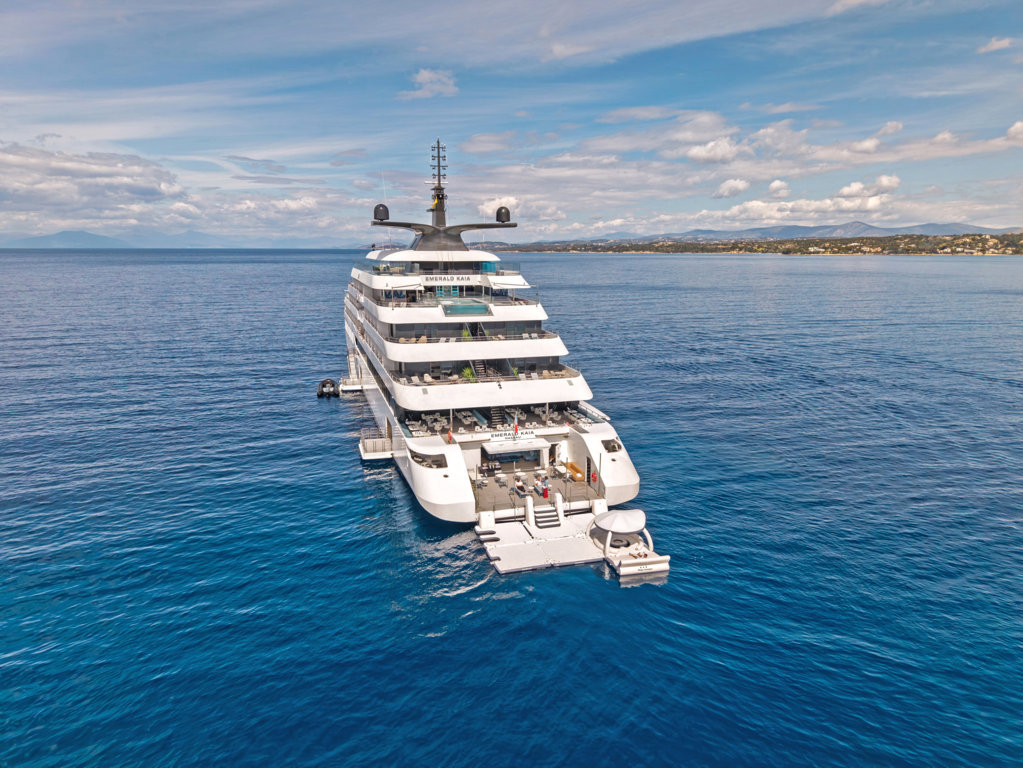 emerald-cruises-celebra-due-importanti-traguardi