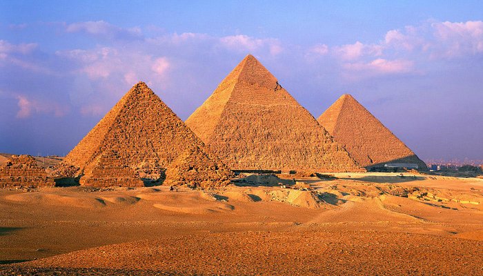 pyramids-of-giza