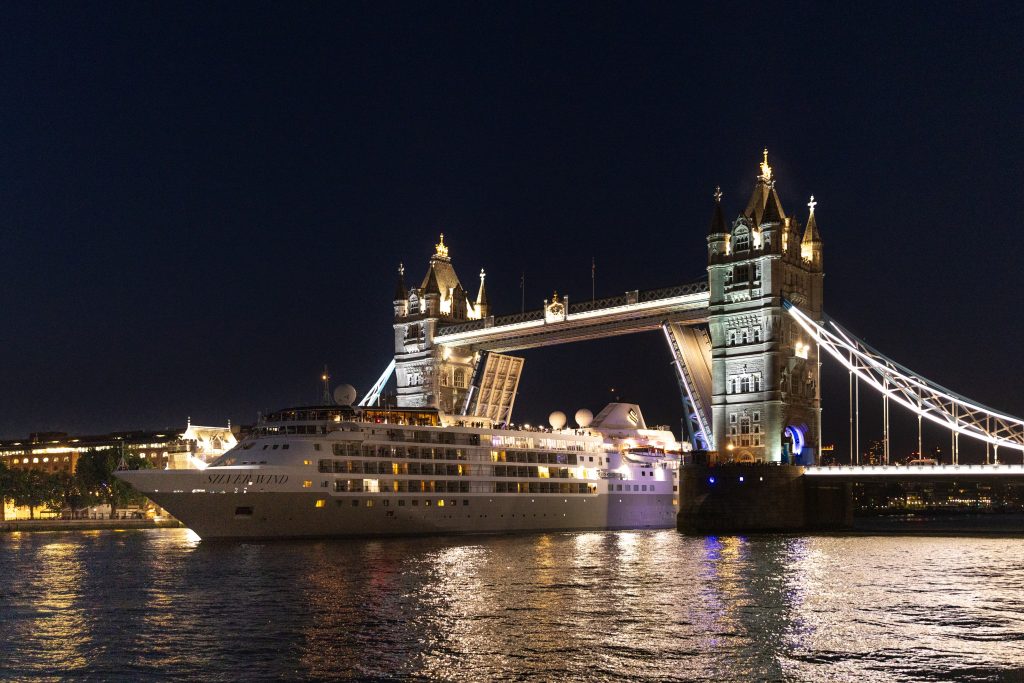 silver-wind-passagem-iconica-no-coracao-de-londres