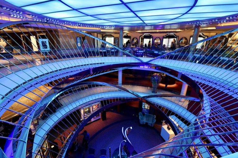 stylish atrium Nieuw Statendam stylish atrium Nieuw Statendam