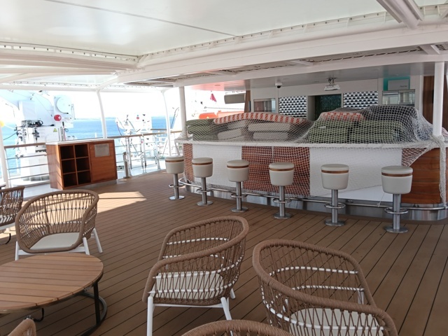 Deck 7 - Seating Area Deck 7 - Seating Area