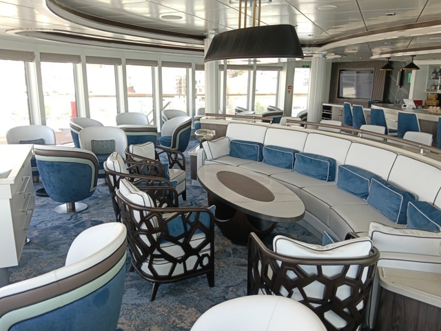 Deck 8 - Observation Lounge Deck 8 - Observation Lounge
